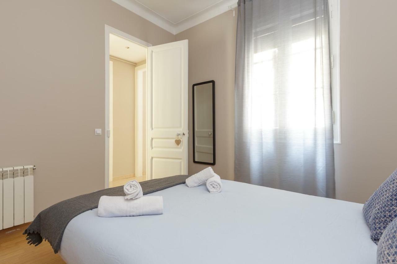 Key Barcelona Housing Apartman Kültér fotó